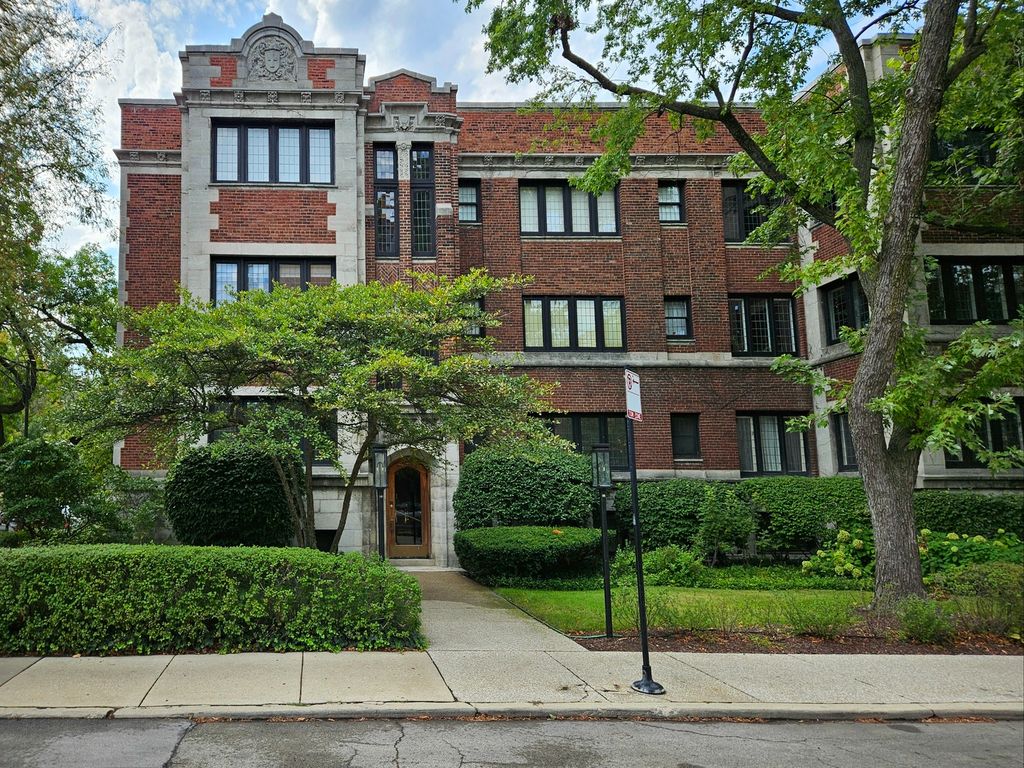 5656 S Dorchester Avenue 1, Chicago, IL 60637