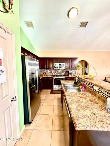 14260 SMOKEY POINT Drive, El Paso, TX 79938