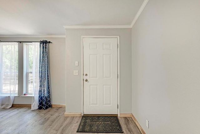158 Morning Dove LN, Elgin, TX 78621