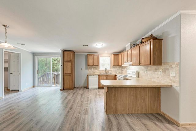 158 Morning Dove LN, Elgin, TX 78621