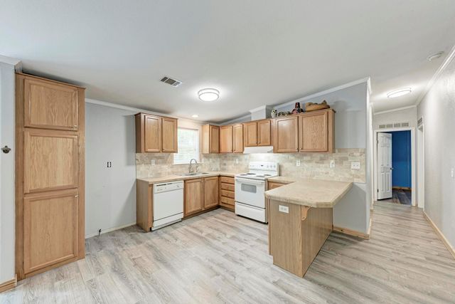 158 Morning Dove LN, Elgin, TX 78621