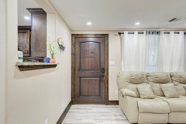 158 Morning Dove LN, Elgin, TX 78621