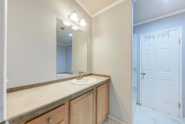 158 Morning Dove LN, Elgin, TX 78621