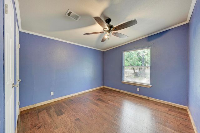 158 Morning Dove LN, Elgin, TX 78621