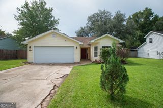 104 Cherry Tree Court, Kingsland, GA 31548