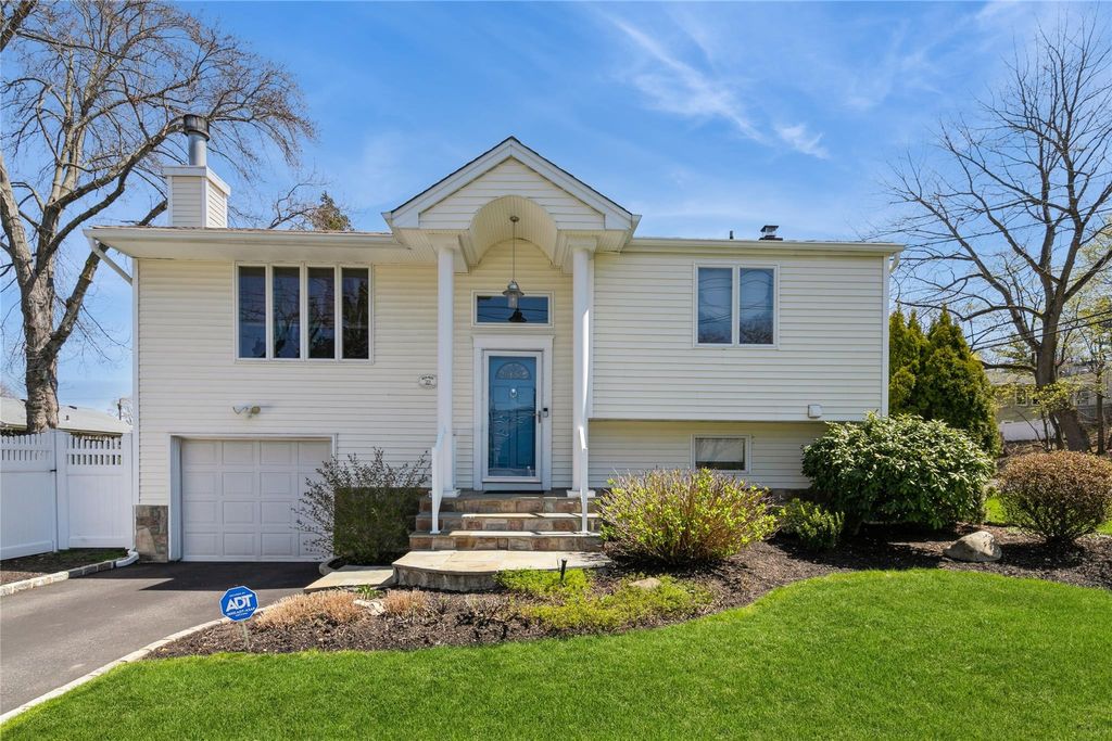 23 Charles Avenue, Huntington, NY 11743