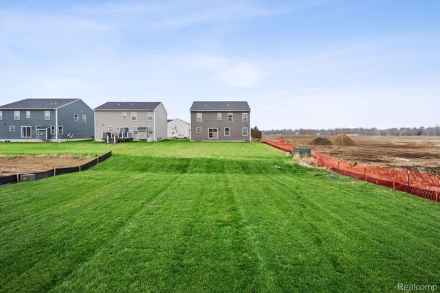 657 Swift Creek Drive, Chelsea, MI 48118