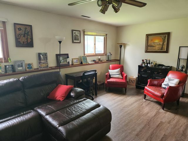 827 Boxwood Drive, Crystal Lake, IL 60014
