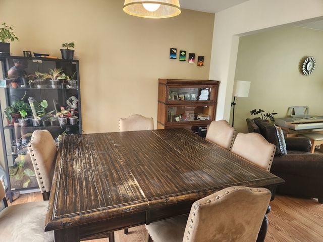 827 Boxwood Drive, Crystal Lake, IL 60014