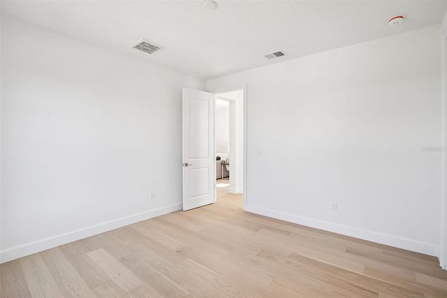 126 RICARDO WAY NE, St Petersburg, FL 33704