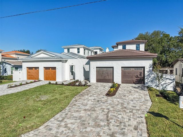 126 RICARDO WAY NE, St Petersburg, FL 33704