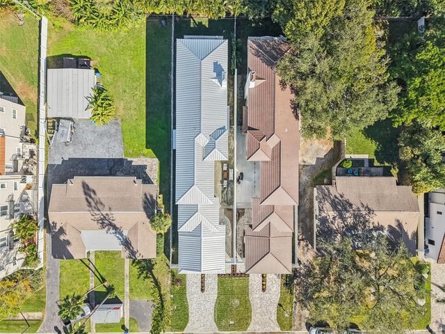 126 RICARDO WAY NE, St Petersburg, FL 33704
