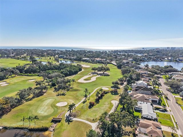 126 RICARDO WAY NE, St Petersburg, FL 33704