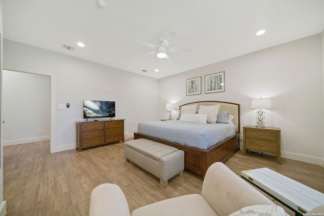 123 Tipton, San Antonio, TX 78204