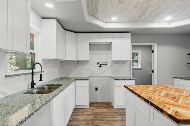 749 County Road 774, Buna, TX 77612