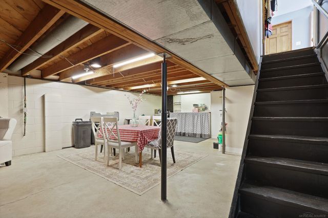 813 W Oak Street, Vassar, MI 48768