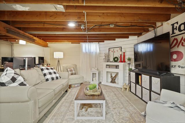 813 W Oak Street, Vassar, MI 48768