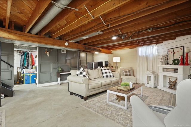 813 W Oak Street, Vassar, MI 48768