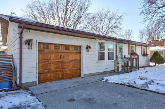 813 W Oak Street, Vassar, MI 48768