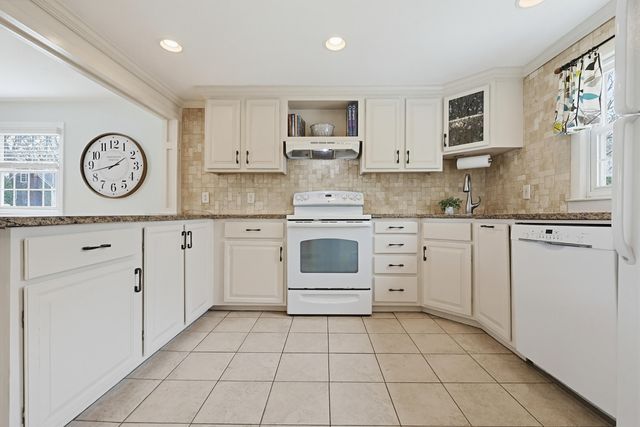 4 Clement Street, Sandwich, MA 02563