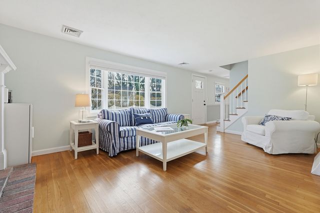 4 Clement Street, Sandwich, MA 02563