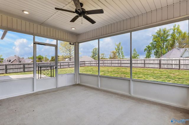 27 Hancock Road, Fayetteville, TN 37334