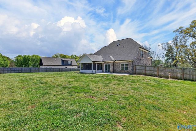 27 Hancock Road, Fayetteville, TN 37334