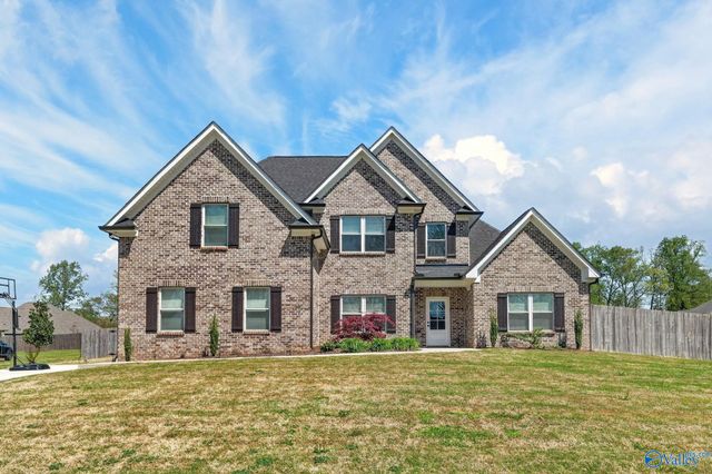 27 Hancock Road, Fayetteville, TN 37334