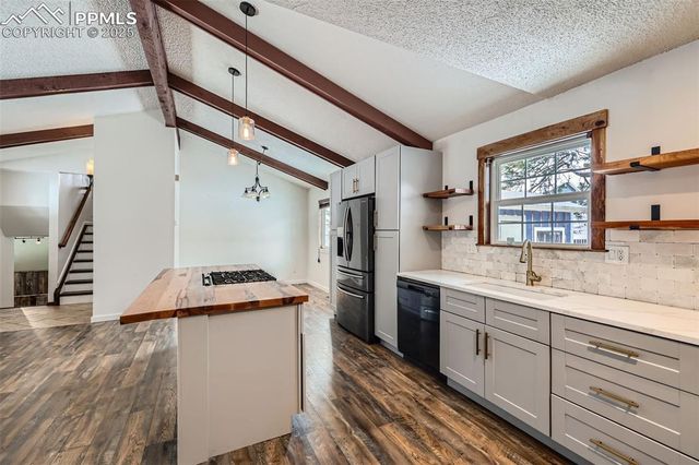 3124 Squaw Valley Drive, Colorado Springs, CO 80918