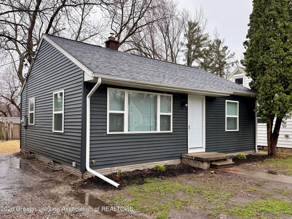 3529 Glenwood Avenue, Lansing, MI 48910
