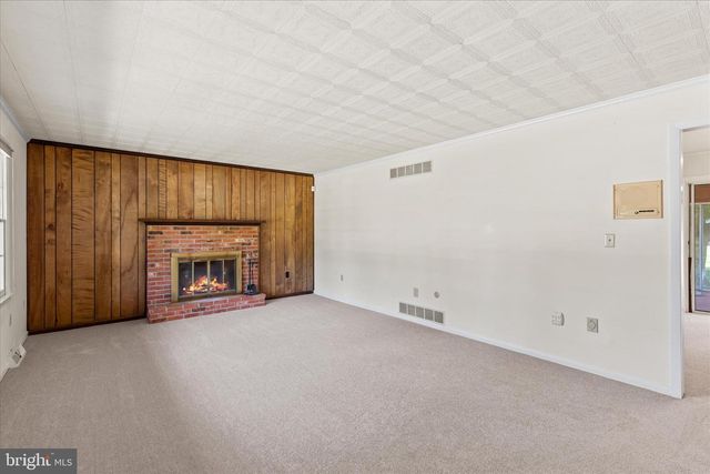 25 MEADOW GLEN DR, Dover, DE 19901