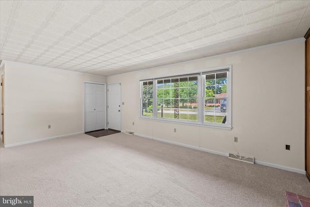 25 MEADOW GLEN DR, Dover, DE 19901