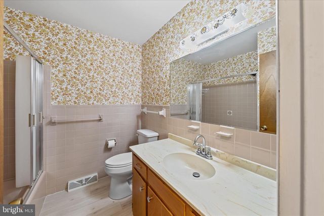 25 MEADOW GLEN DR, Dover, DE 19901