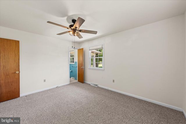 25 MEADOW GLEN DR, Dover, DE 19901