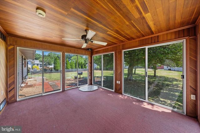 25 MEADOW GLEN DR, Dover, DE 19901