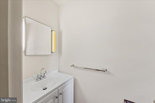 25 MEADOW GLEN DR, Dover, DE 19901