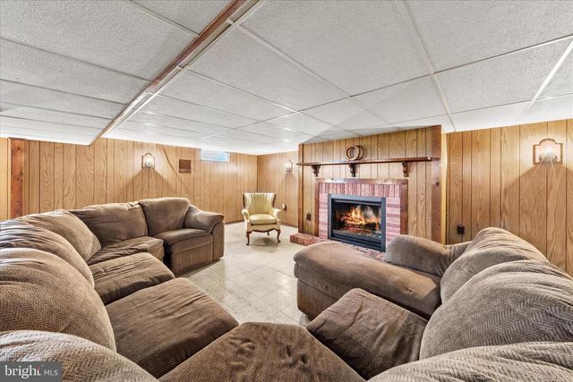25 MEADOW GLEN DR, Dover, DE 19901