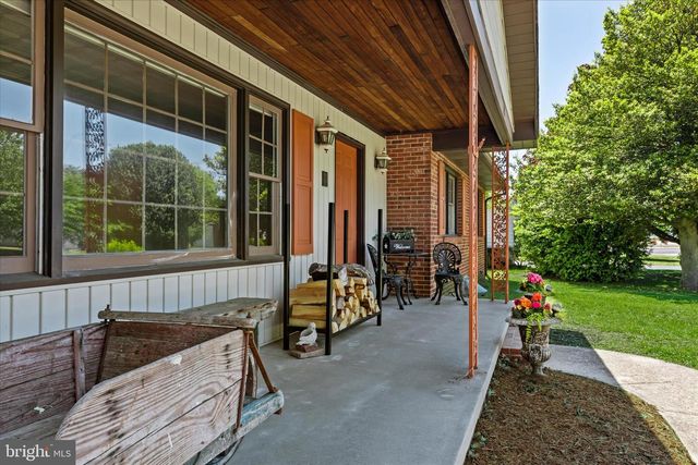 25 MEADOW GLEN DR, Dover, DE 19901