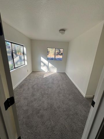 4240 Parrotts Ferry Rd, Vallecito, CA 95251