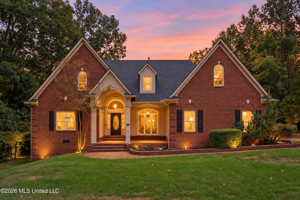7656 Elizabeth Circle Drive, Olive Branch, MS 38654 — exterior
