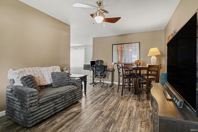 1348 Viking Drive, South Bend, IN 46628