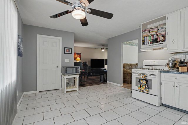 1348 Viking Drive, South Bend, IN 46628