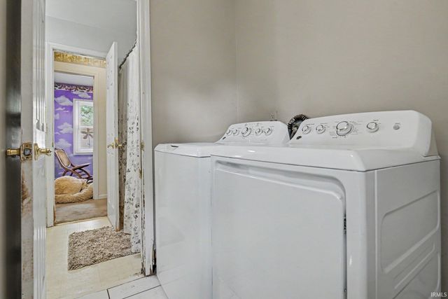 1348 Viking Drive, South Bend, IN 46628