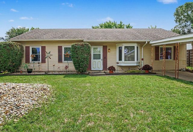 1348 Viking Drive, South Bend, IN 46628