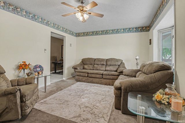 1348 Viking Drive, South Bend, IN 46628