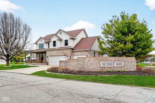 1020 Sunset Bay, Cicero, IN 46034