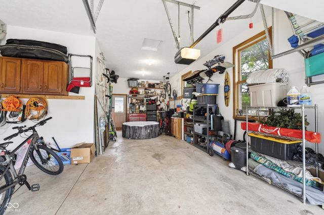 1020 Sunset Bay, Cicero, IN 46034