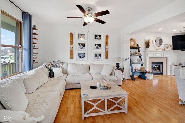 1020 Sunset Bay, Cicero, IN 46034