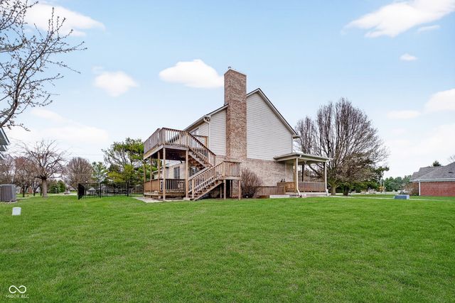 1020 Sunset Bay, Cicero, IN 46034