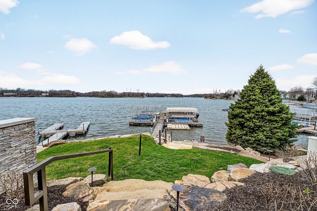 1020 Sunset Bay, Cicero, IN 46034